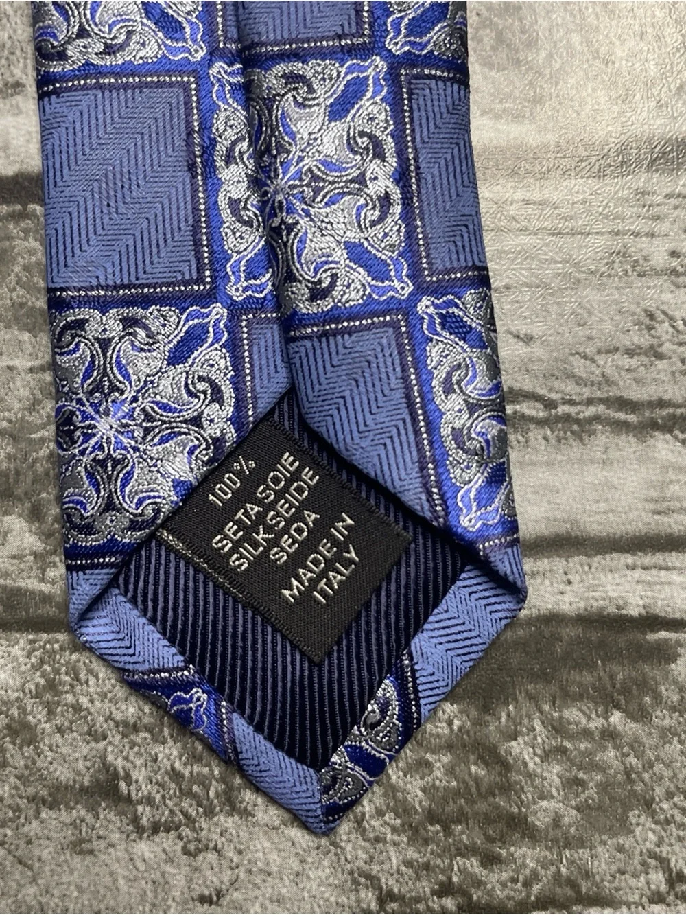 Ermenegildo Zegna Blue and Silver Geometric Silk Tie